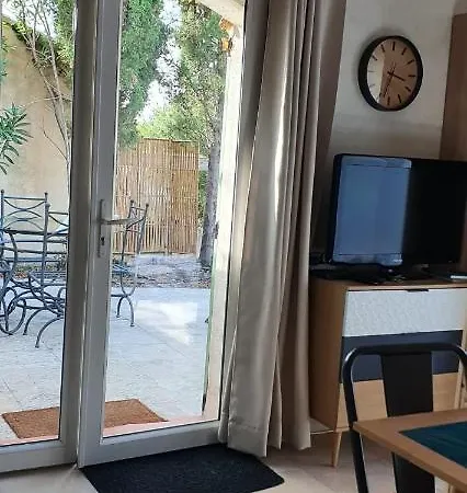 Holiday home Studio Cosy Avec Grande Terrasse Au Calme *